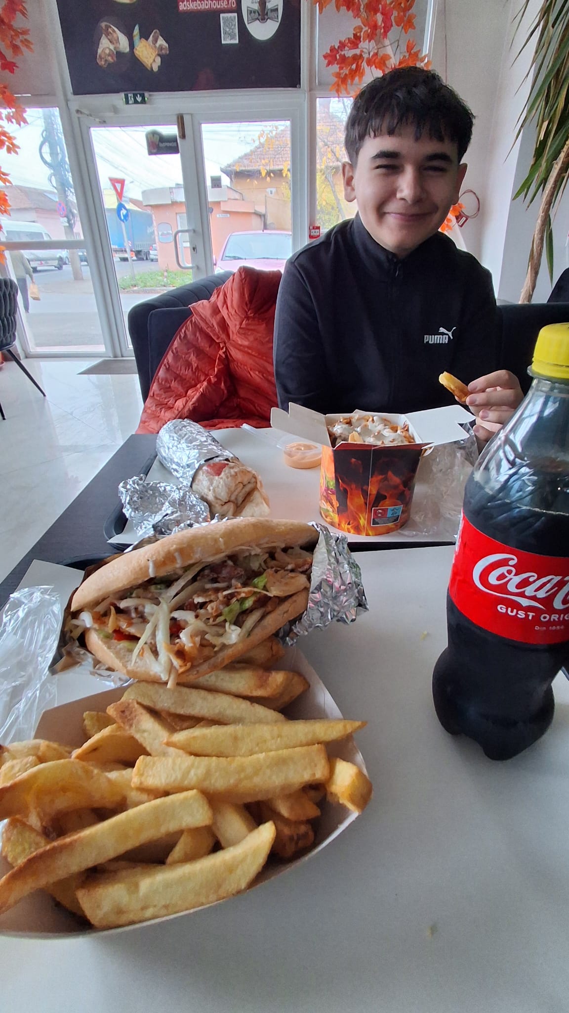 Eu la shaorma cu Fomi